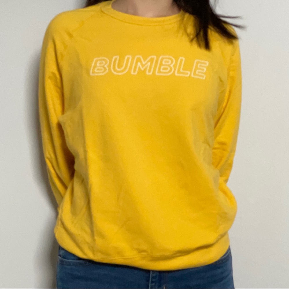Bumble Logo Yellow Pullover Jumper Oversized Sweatshirt Size S